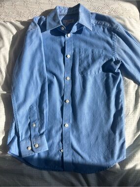 Cat & Jack Light Blue Men's Button-Up Dress Shirt